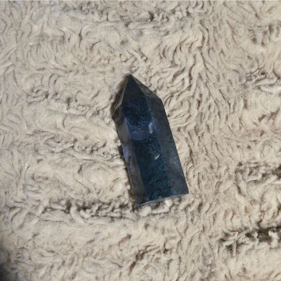 Gorgeous Moss Agate Tower Gemstone Gifted Nature Gemstone Crystallized 5-6CM - Picture 2 of 2